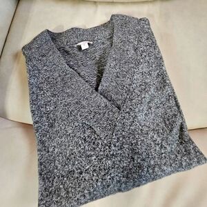 Long Sleeve Soft vneck GAP shirt, blouse business casual work shirt warm LG knit